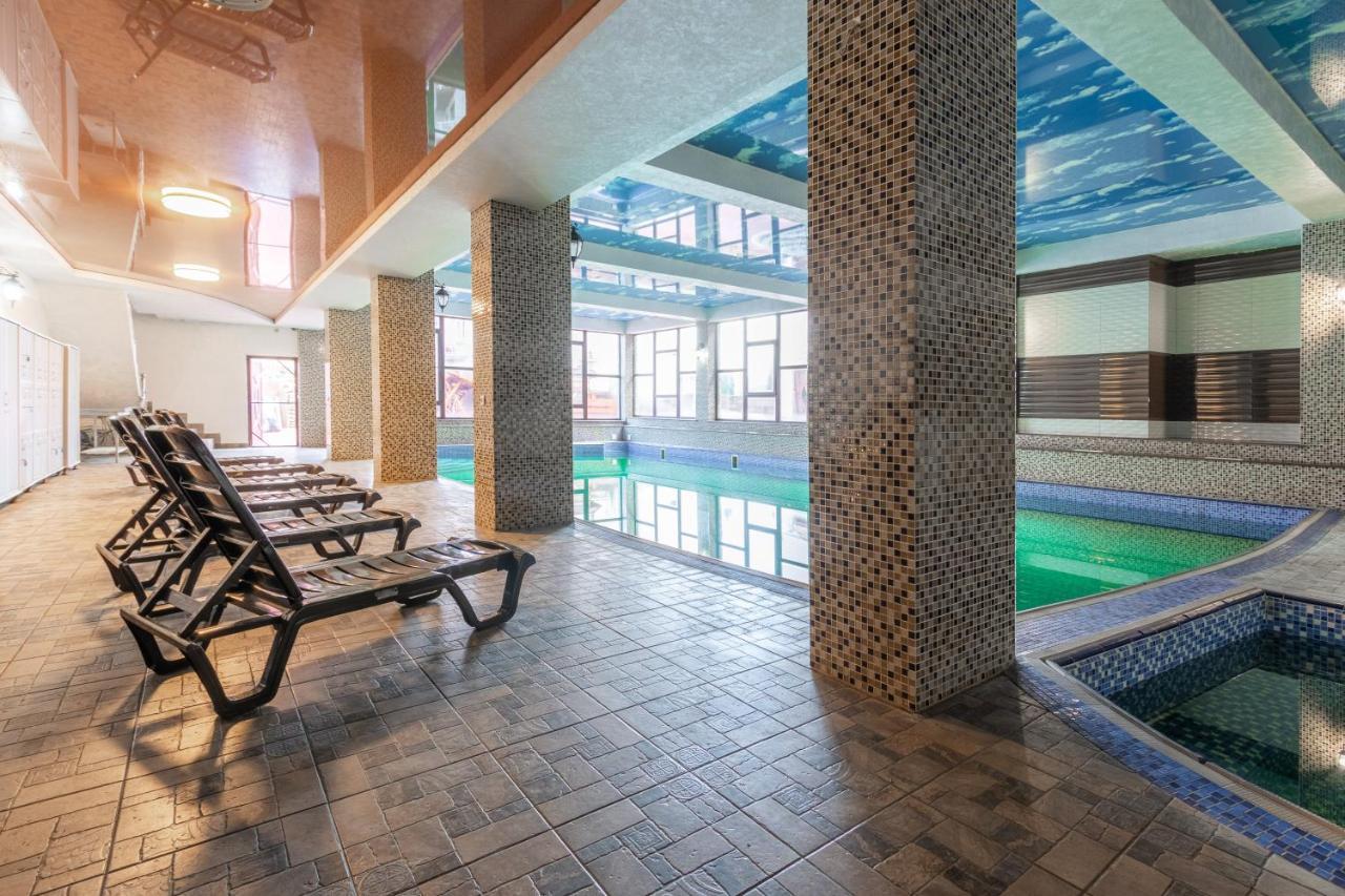 Villa Vlad & Spa バコヴェル エクステリア 写真