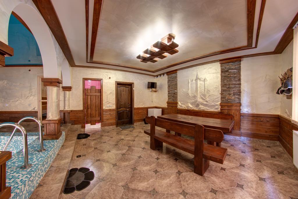 Villa Vlad & Spa バコヴェル エクステリア 写真