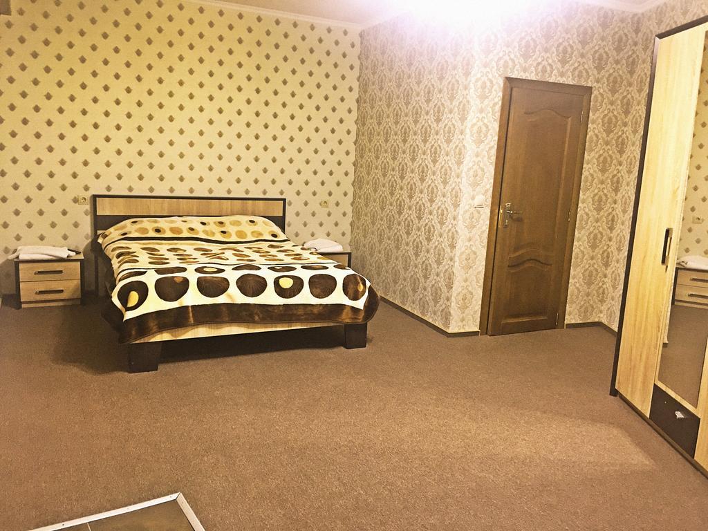 Villa Vlad & Spa バコヴェル エクステリア 写真